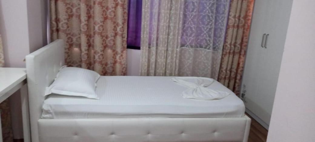 British Hotel Himarë Eksteriør billede
