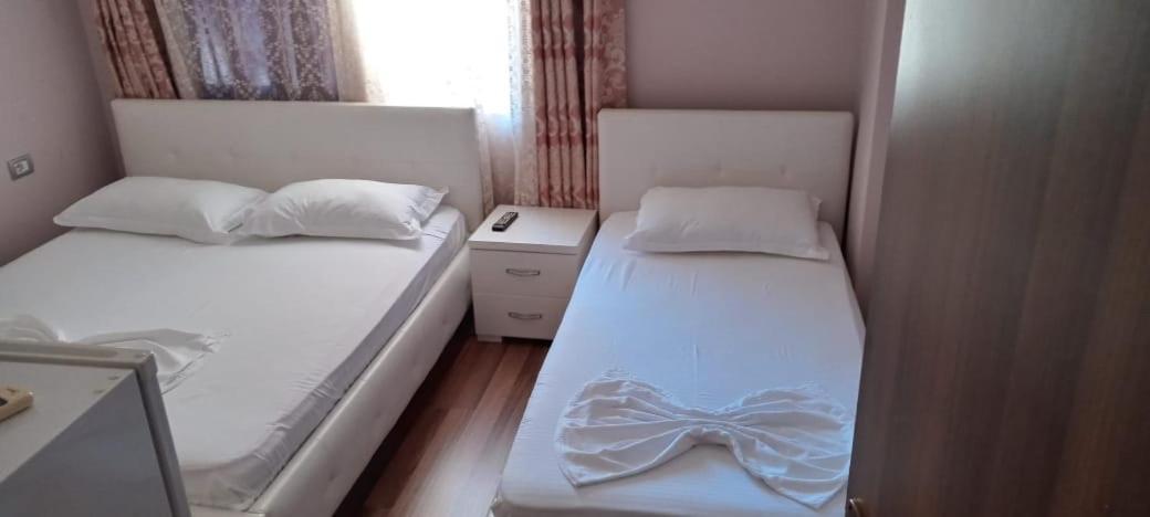 British Hotel Himarë Eksteriør billede